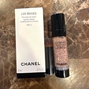 Chanel Les Beiges Water-Fresh Complexion Touch BR12